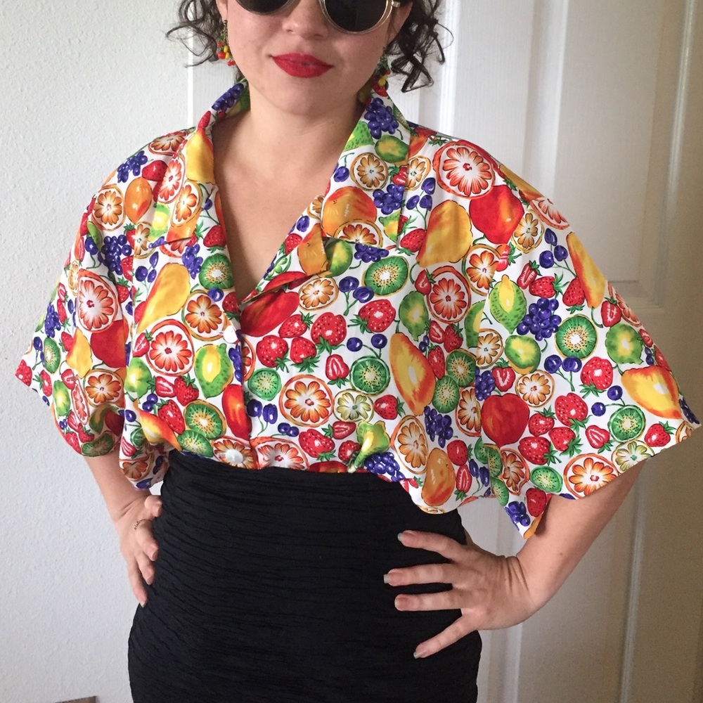 Fun vintage fruit print shirt